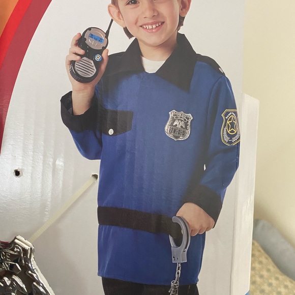 Kid’s Police Costume (Cart F) - Picture 2 of 2